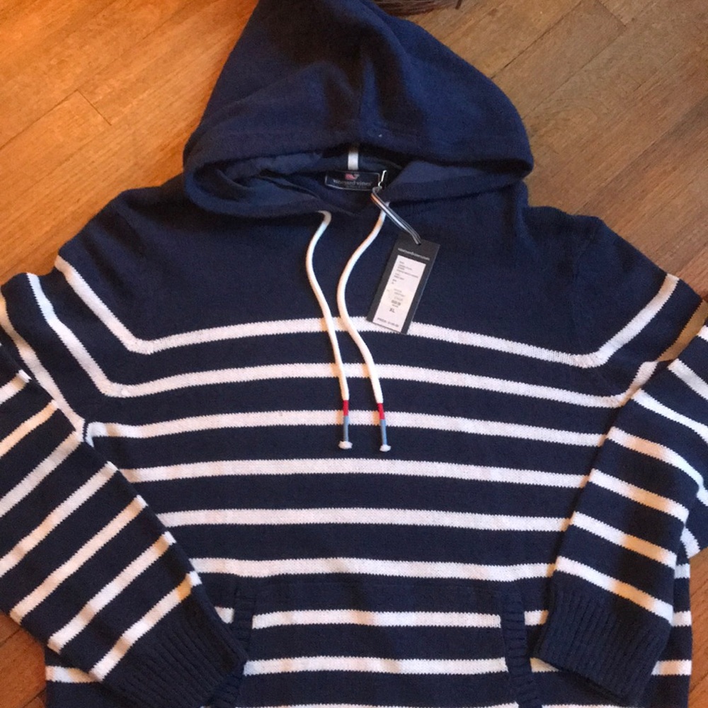 Men’s Vineyard Vines striped beach hoodie